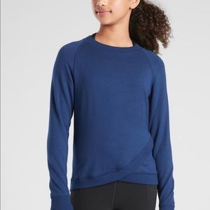 Athlete girl tulip hemmed sweatshirt